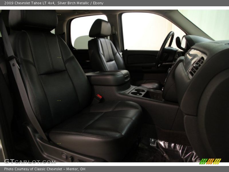 Silver Birch Metallic / Ebony 2009 Chevrolet Tahoe LT 4x4