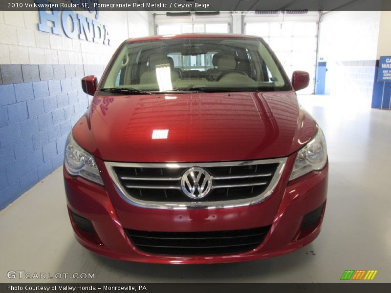 Pomegranate Red Metallic / Ceylon Beige 2010 Volkswagen Routan SE