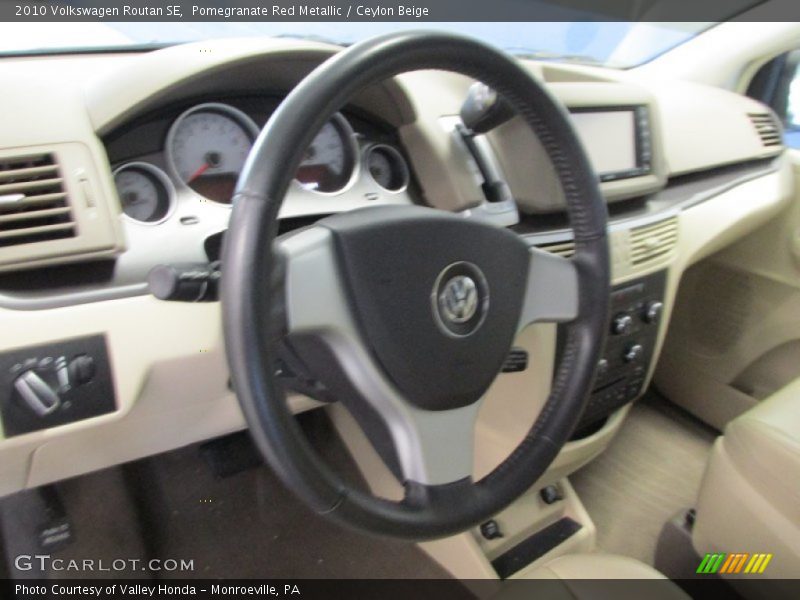 Pomegranate Red Metallic / Ceylon Beige 2010 Volkswagen Routan SE
