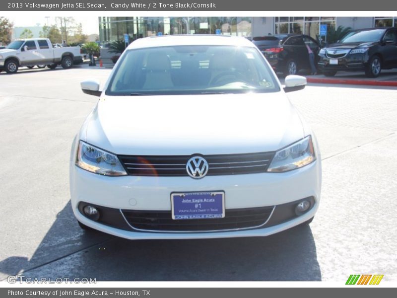 Candy White / 2 Tone Black/Cornsilk 2013 Volkswagen Jetta SEL Sedan