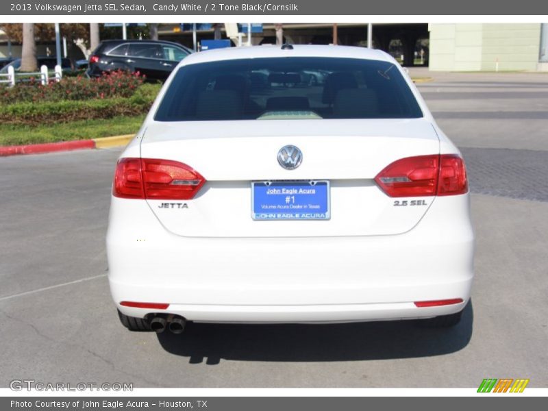 Candy White / 2 Tone Black/Cornsilk 2013 Volkswagen Jetta SEL Sedan