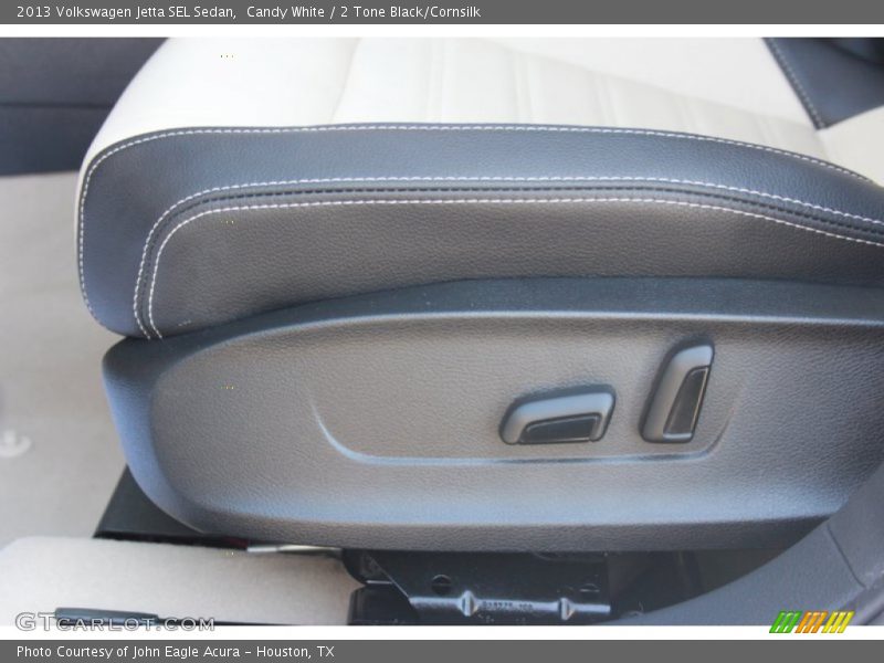 Candy White / 2 Tone Black/Cornsilk 2013 Volkswagen Jetta SEL Sedan