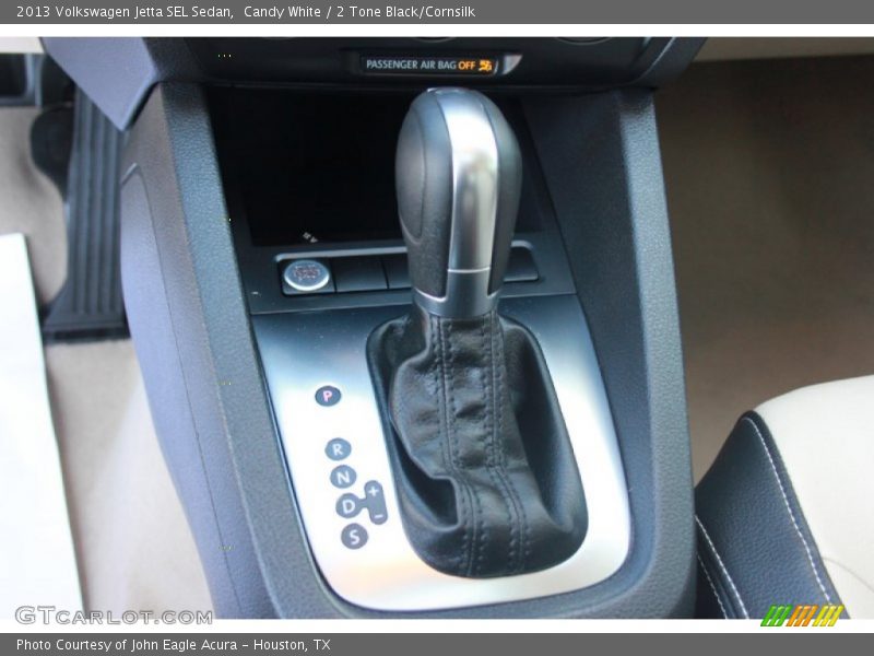 Candy White / 2 Tone Black/Cornsilk 2013 Volkswagen Jetta SEL Sedan