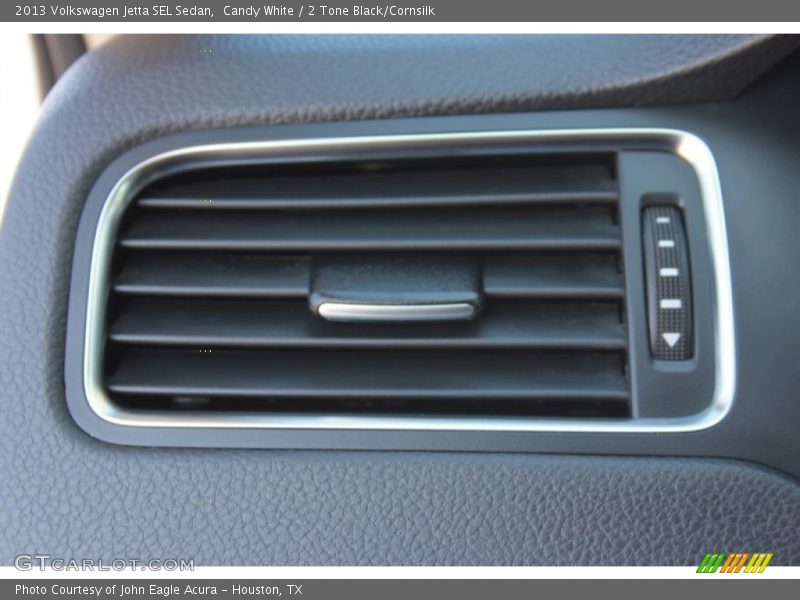 Candy White / 2 Tone Black/Cornsilk 2013 Volkswagen Jetta SEL Sedan