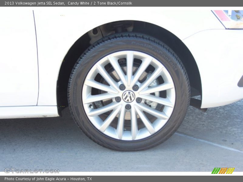 Candy White / 2 Tone Black/Cornsilk 2013 Volkswagen Jetta SEL Sedan