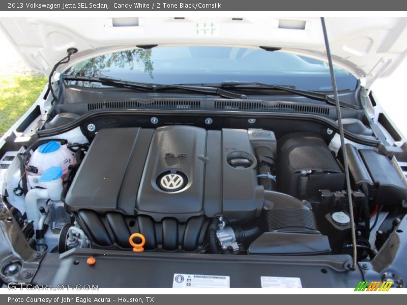 Candy White / 2 Tone Black/Cornsilk 2013 Volkswagen Jetta SEL Sedan
