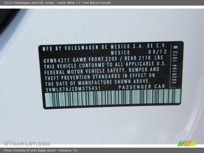 Candy White / 2 Tone Black/Cornsilk 2013 Volkswagen Jetta SEL Sedan