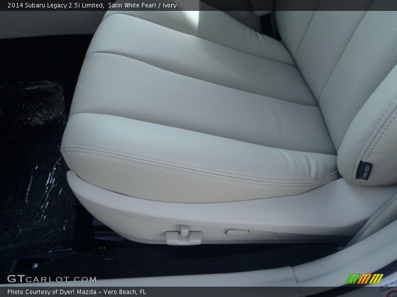 Satin White Pearl / Ivory 2014 Subaru Legacy 2.5i Limited