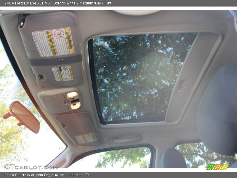 Oxford White / Medium/Dark Flint 2004 Ford Escape XLT V6