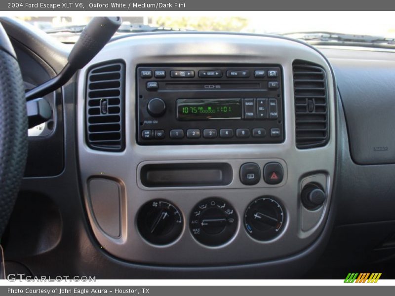 Oxford White / Medium/Dark Flint 2004 Ford Escape XLT V6