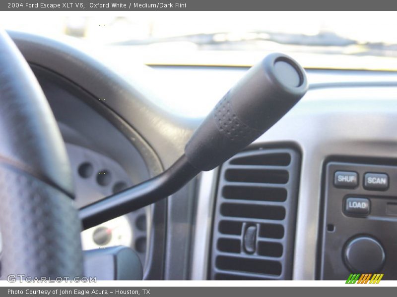 Oxford White / Medium/Dark Flint 2004 Ford Escape XLT V6