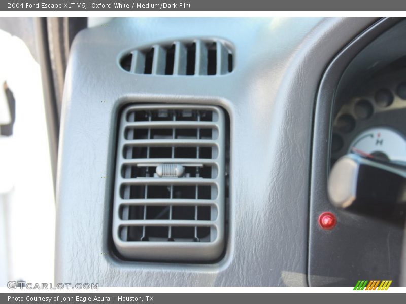 Oxford White / Medium/Dark Flint 2004 Ford Escape XLT V6