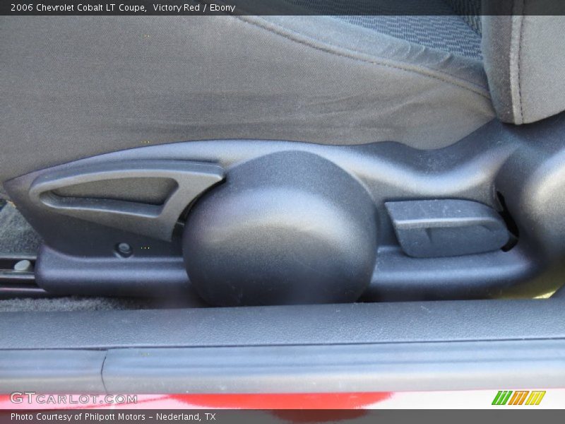 Victory Red / Ebony 2006 Chevrolet Cobalt LT Coupe