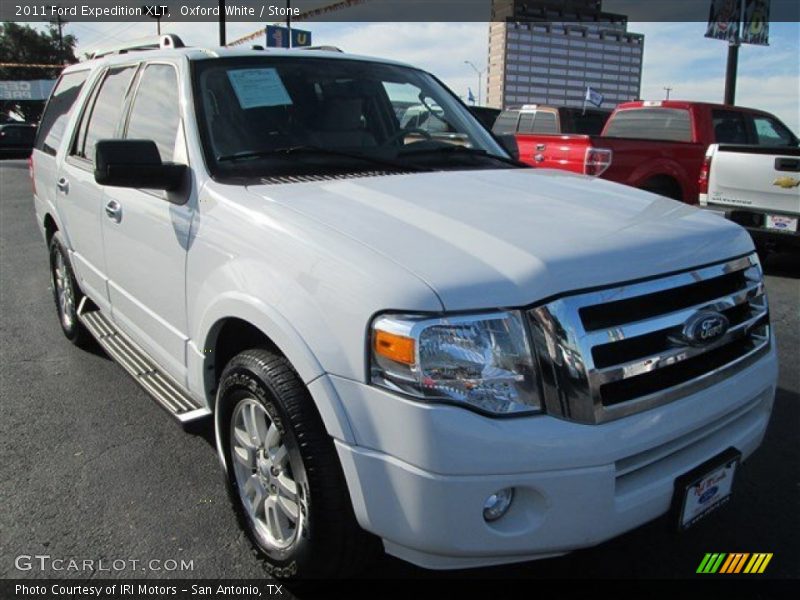 Oxford White / Stone 2011 Ford Expedition XLT