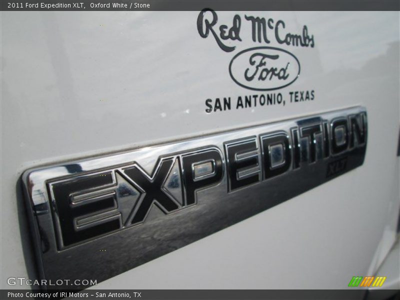 Oxford White / Stone 2011 Ford Expedition XLT