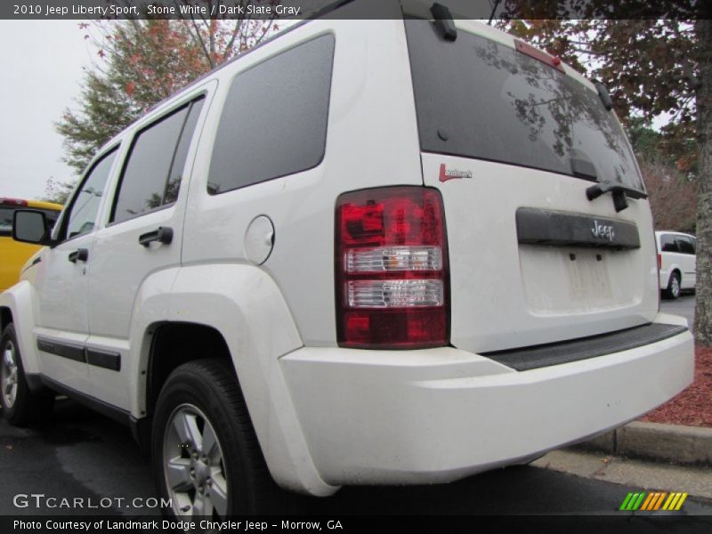 Stone White / Dark Slate Gray 2010 Jeep Liberty Sport