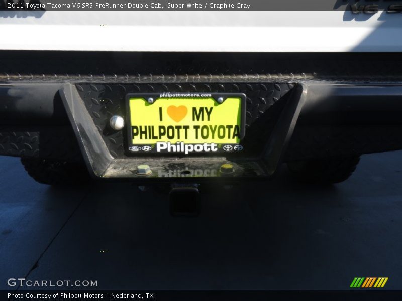 Super White / Graphite Gray 2011 Toyota Tacoma V6 SR5 PreRunner Double Cab