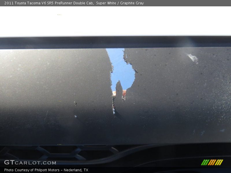 Super White / Graphite Gray 2011 Toyota Tacoma V6 SR5 PreRunner Double Cab