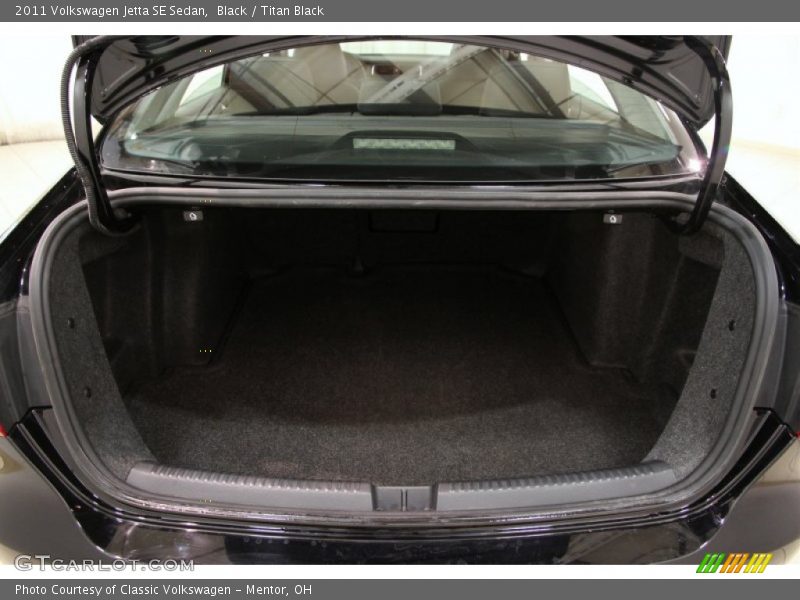 Black / Titan Black 2011 Volkswagen Jetta SE Sedan
