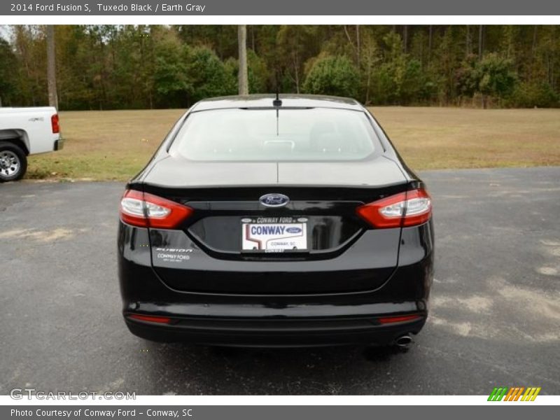 Tuxedo Black / Earth Gray 2014 Ford Fusion S