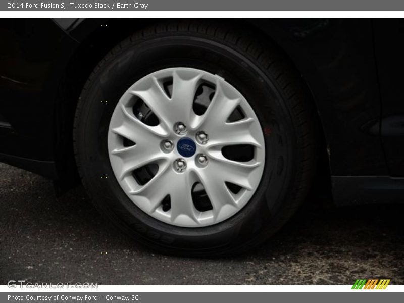  2014 Fusion S Wheel