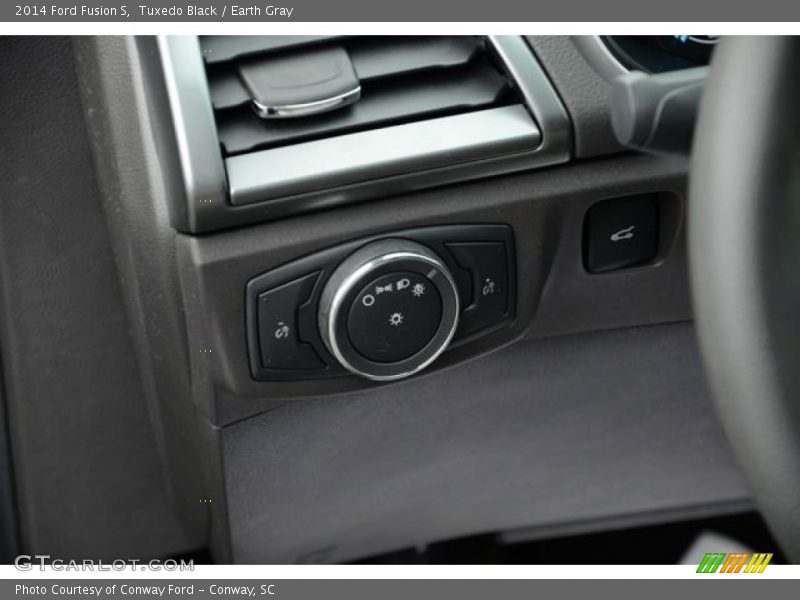 Tuxedo Black / Earth Gray 2014 Ford Fusion S