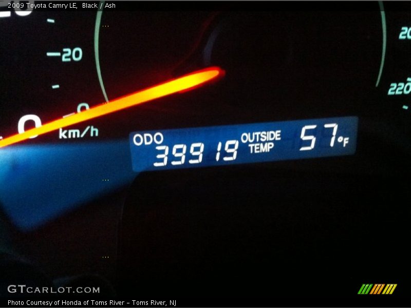 Black / Ash 2009 Toyota Camry LE