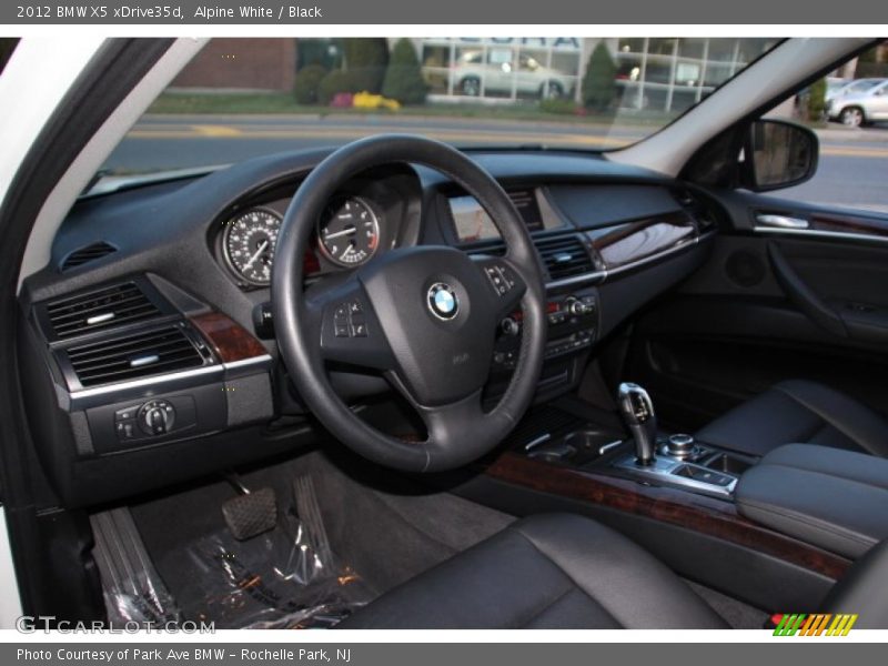 Alpine White / Black 2012 BMW X5 xDrive35d