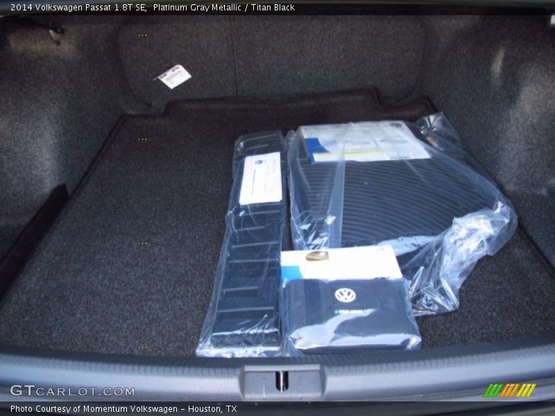 Platinum Gray Metallic / Titan Black 2014 Volkswagen Passat 1.8T SE