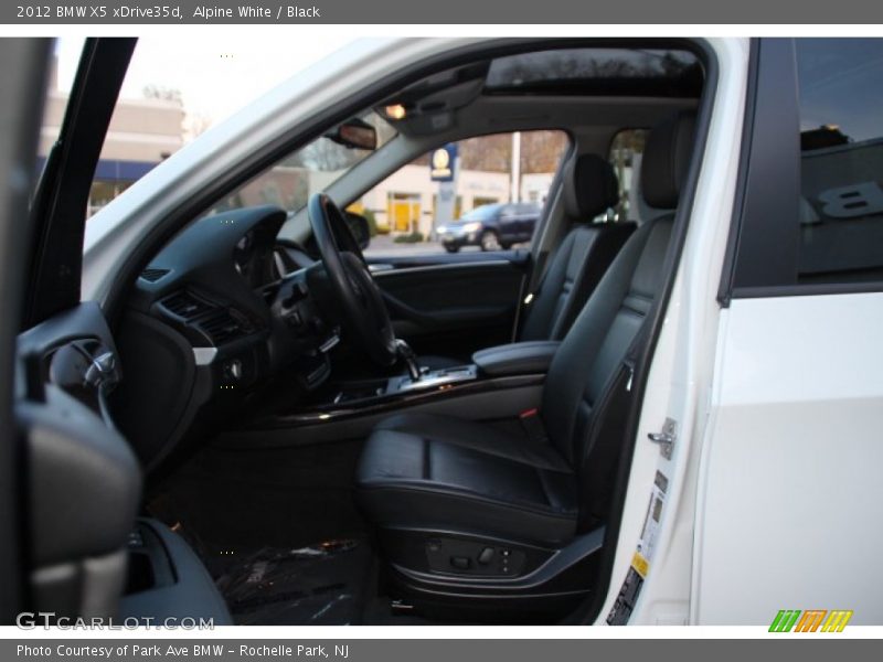 Alpine White / Black 2012 BMW X5 xDrive35d