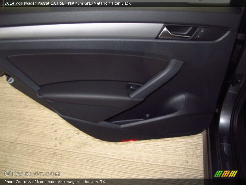 Platinum Gray Metallic / Titan Black 2014 Volkswagen Passat 1.8T SE