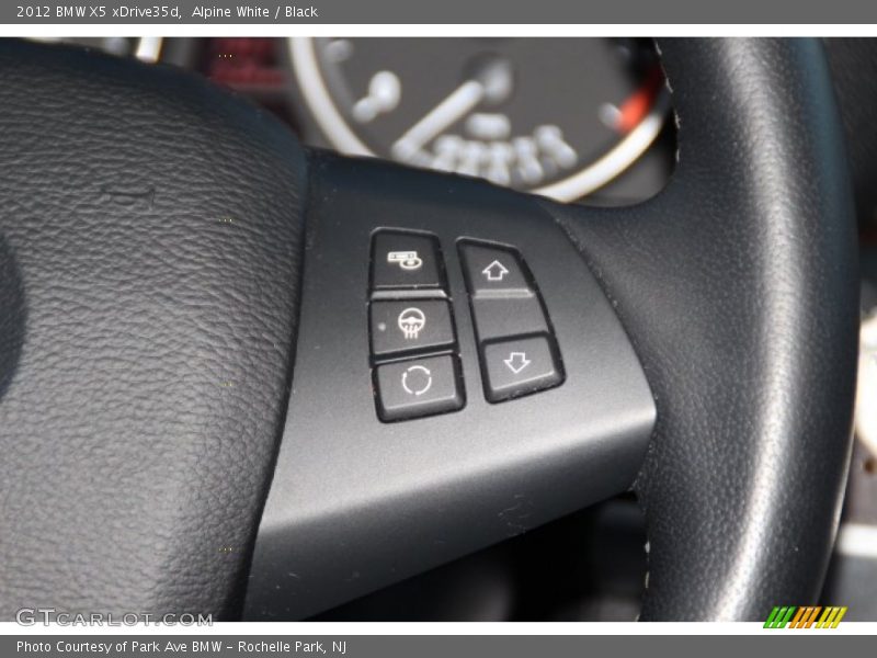 Alpine White / Black 2012 BMW X5 xDrive35d