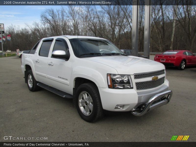 Front 3/4 View of 2008 Avalanche Z71 4x4