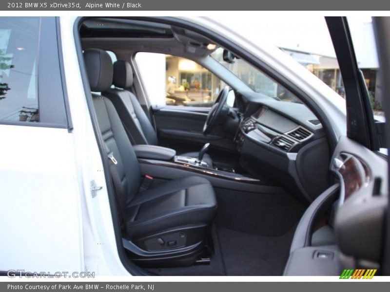Alpine White / Black 2012 BMW X5 xDrive35d