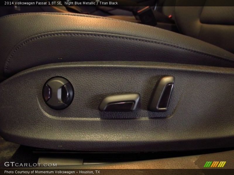 Night Blue Metallic / Titan Black 2014 Volkswagen Passat 1.8T SE
