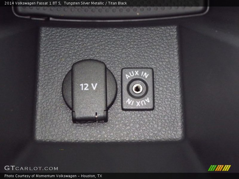 Tungsten Silver Metallic / Titan Black 2014 Volkswagen Passat 1.8T S