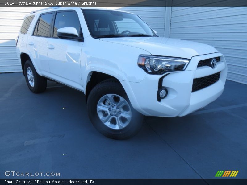 Super White / Graphite 2014 Toyota 4Runner SR5