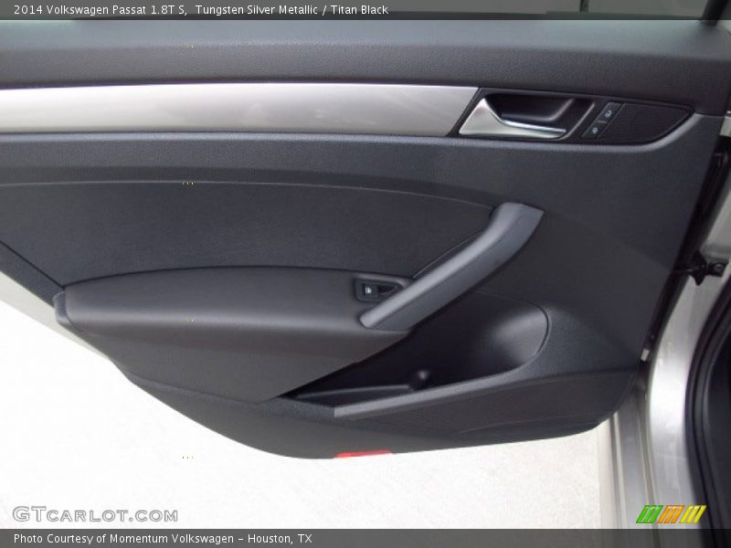 Tungsten Silver Metallic / Titan Black 2014 Volkswagen Passat 1.8T S