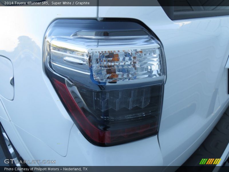 Super White / Graphite 2014 Toyota 4Runner SR5