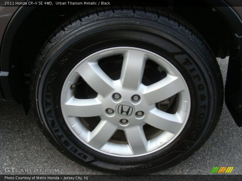 Urban Titanium Metallic / Black 2011 Honda CR-V SE 4WD