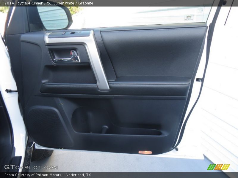 Super White / Graphite 2014 Toyota 4Runner SR5
