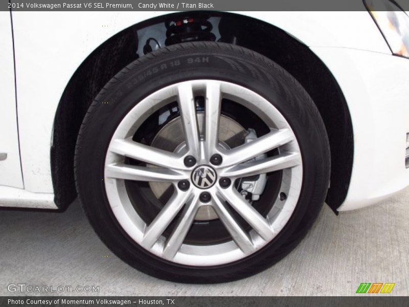 Candy White / Titan Black 2014 Volkswagen Passat V6 SEL Premium