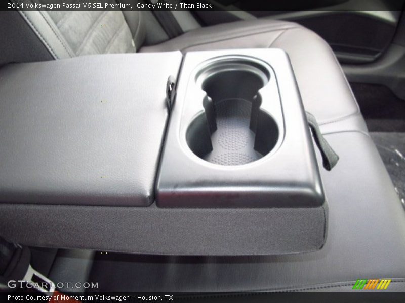 Candy White / Titan Black 2014 Volkswagen Passat V6 SEL Premium