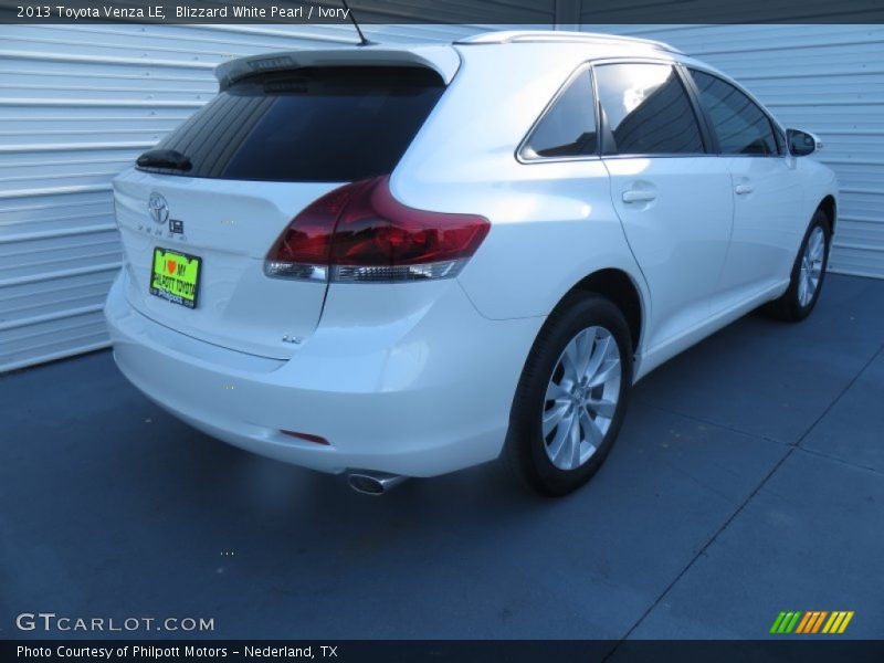 Blizzard White Pearl / Ivory 2013 Toyota Venza LE