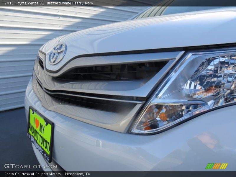 Blizzard White Pearl / Ivory 2013 Toyota Venza LE