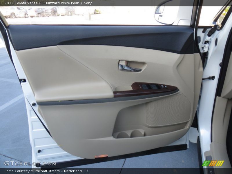 Blizzard White Pearl / Ivory 2013 Toyota Venza LE