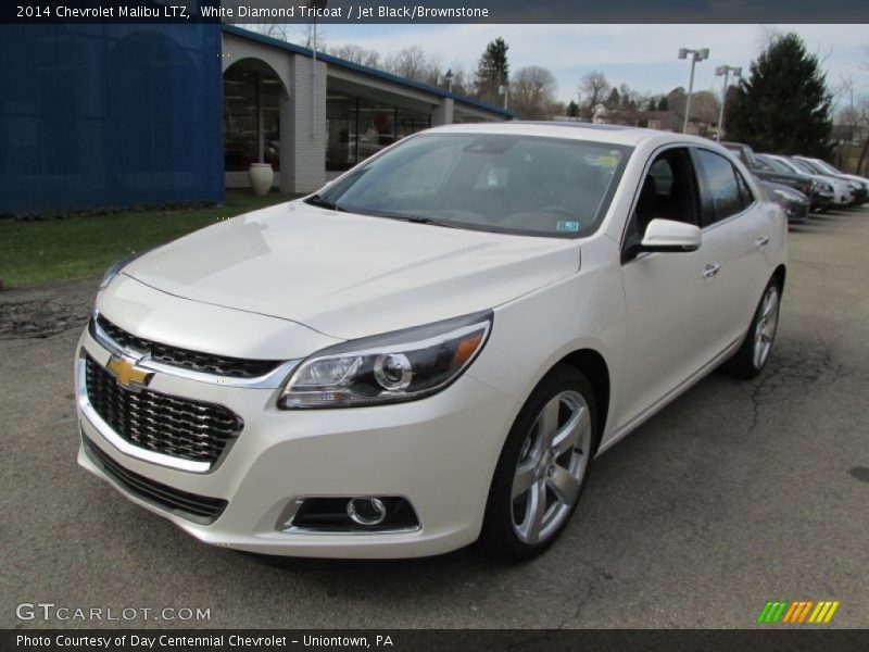 Front 3/4 View of 2014 Malibu LTZ