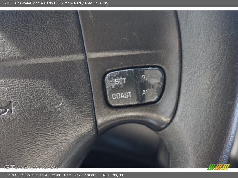 Victory Red / Medium Gray 2005 Chevrolet Monte Carlo LS