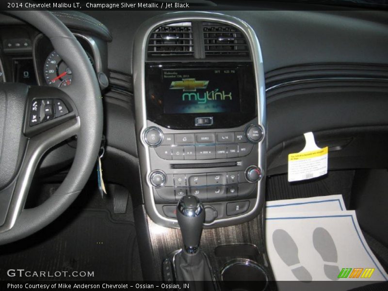 Champagne Silver Metallic / Jet Black 2014 Chevrolet Malibu LT
