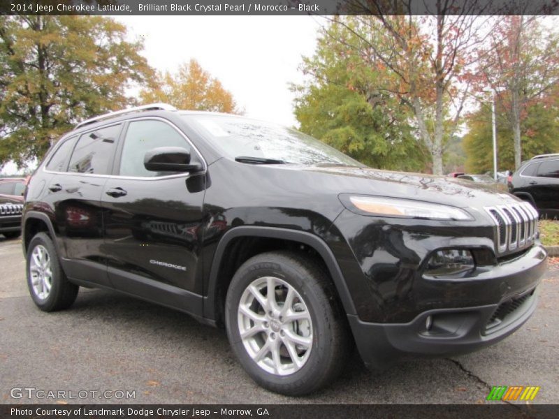 Front 3/4 View of 2014 Cherokee Latitude